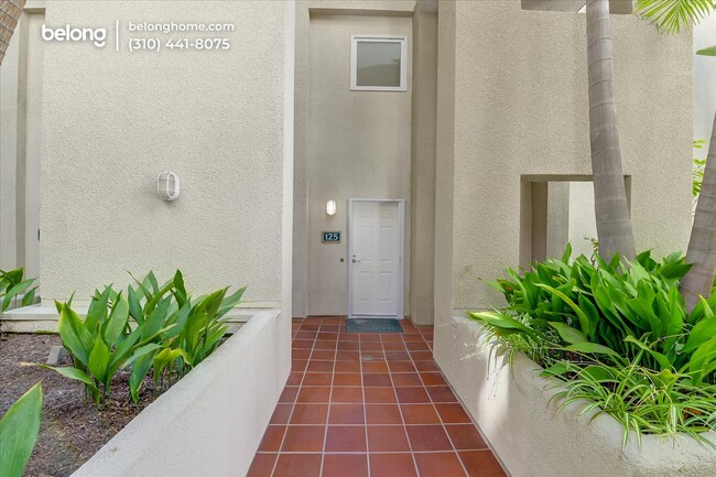 Photo - 200 Pacific Coast Hwy Condo Unit 125
