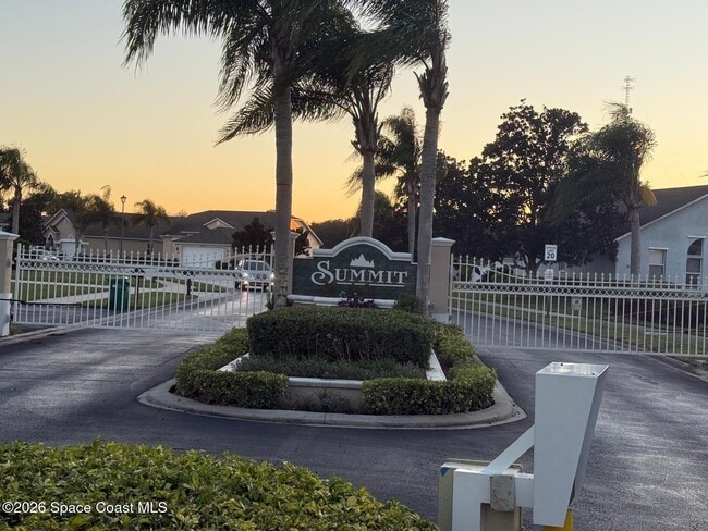 Photo - 4630 Portage Trail