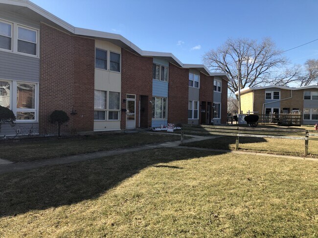 Front of the House - 2129 Ash St