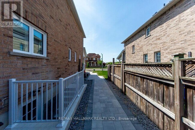 Photo - 114 Medland Ave