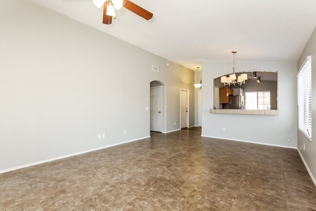 Photo - 18139 N Skyhawk Dr