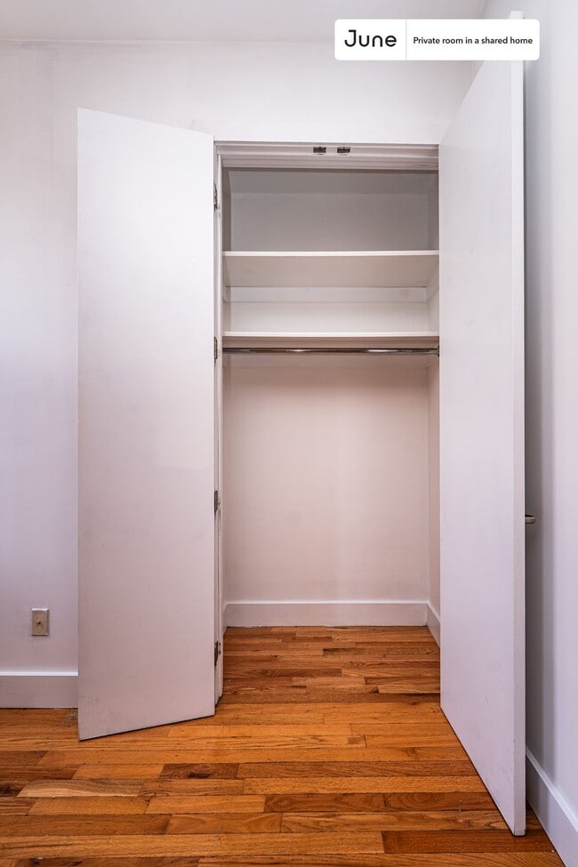 Photo - Room in Shared 3 bed/1 bath home Unit C