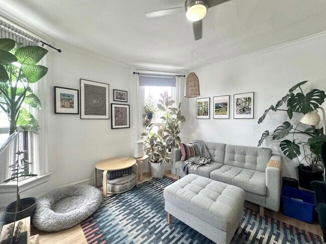 Photo - 2 Chicora Ave Unité 3rd Fl