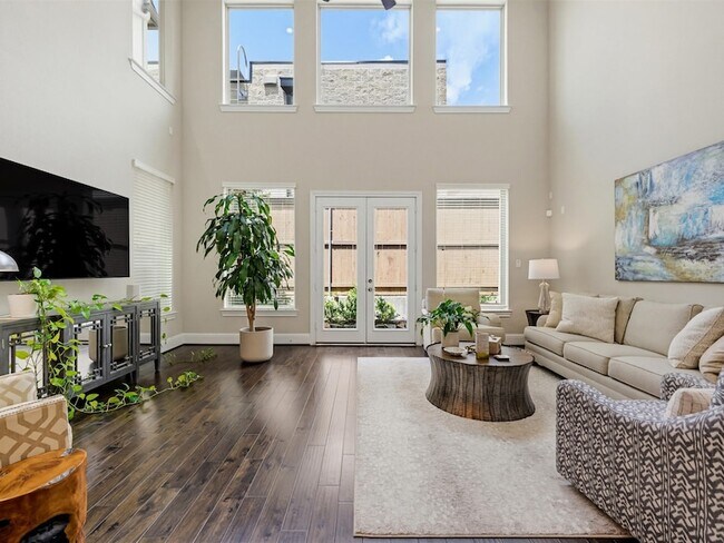 Photo - 8418 Oak Leaf Point Dr