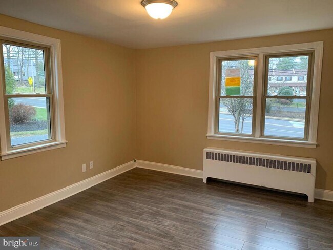 Photo - 1017 N York Rd