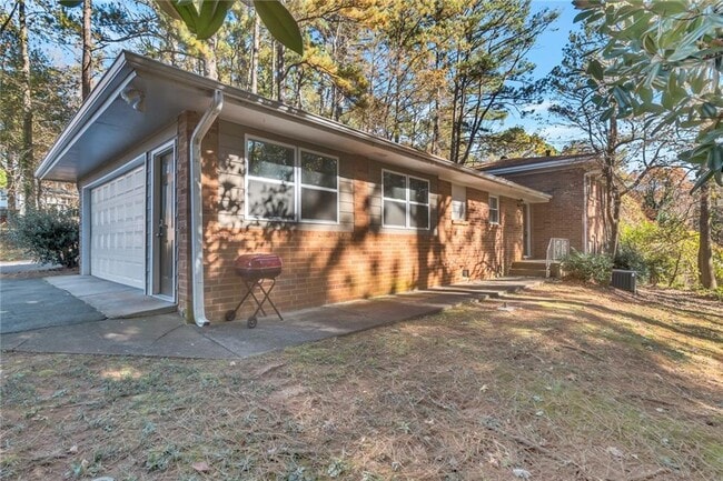 Photo - 577 Kurtz Rd