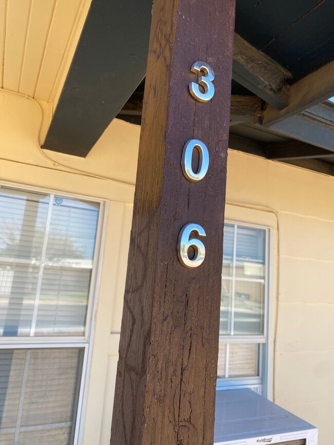 Photo - 306 E 31st St Unit 306