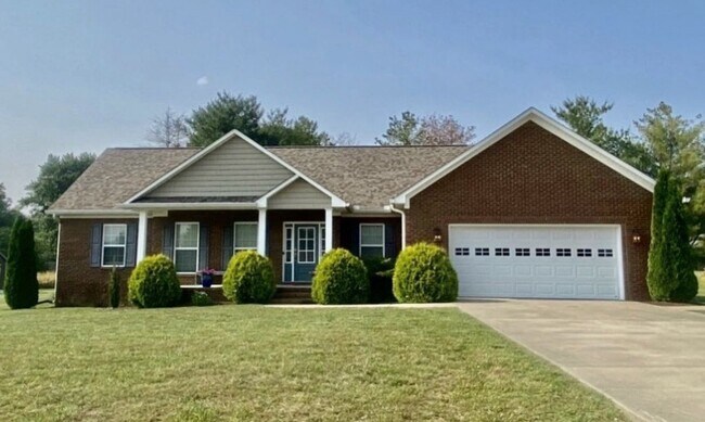 47 Hummingbird Ln