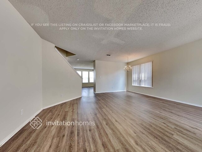 4904 Palm Ridge Dr