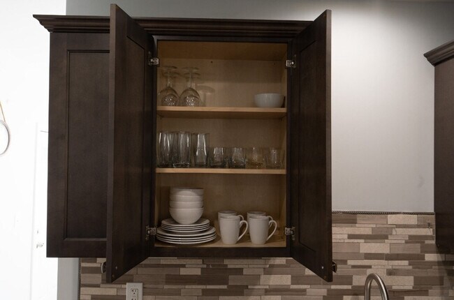 Photo - 346 Admiral St Unit ID1373619P