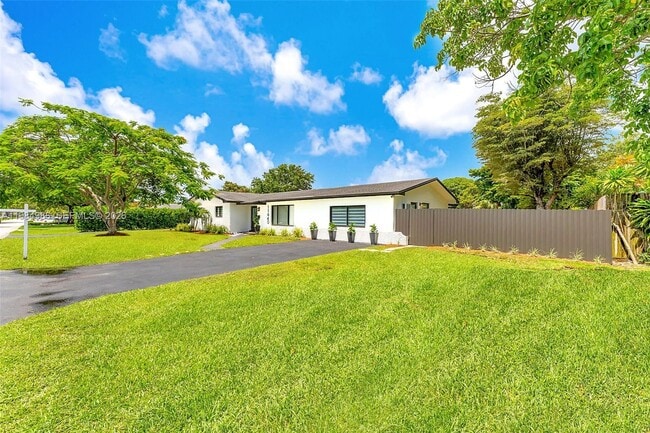 Photo - 11640 SW 99th Ct