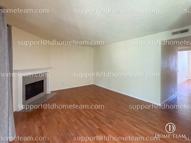 Photo - 16205 NE 12th Ct Unit #E72