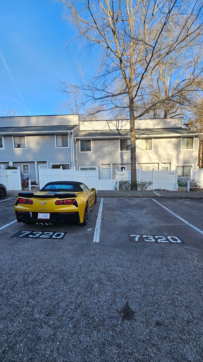 Photo - Room in Townhome on Sandy Creek Dr