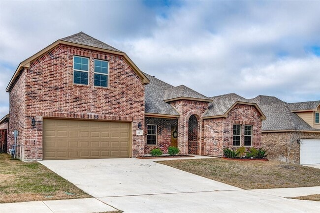 Building Photo - Immaculate 2-Story Home in the Hills of Windridge – Fort Worth!