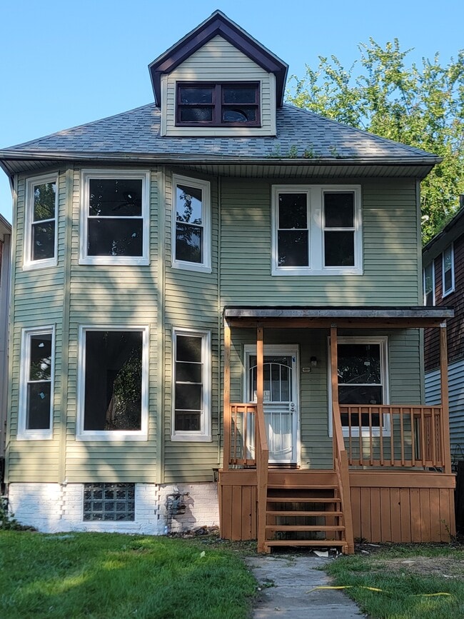 Building Photo - Seyburn Rental