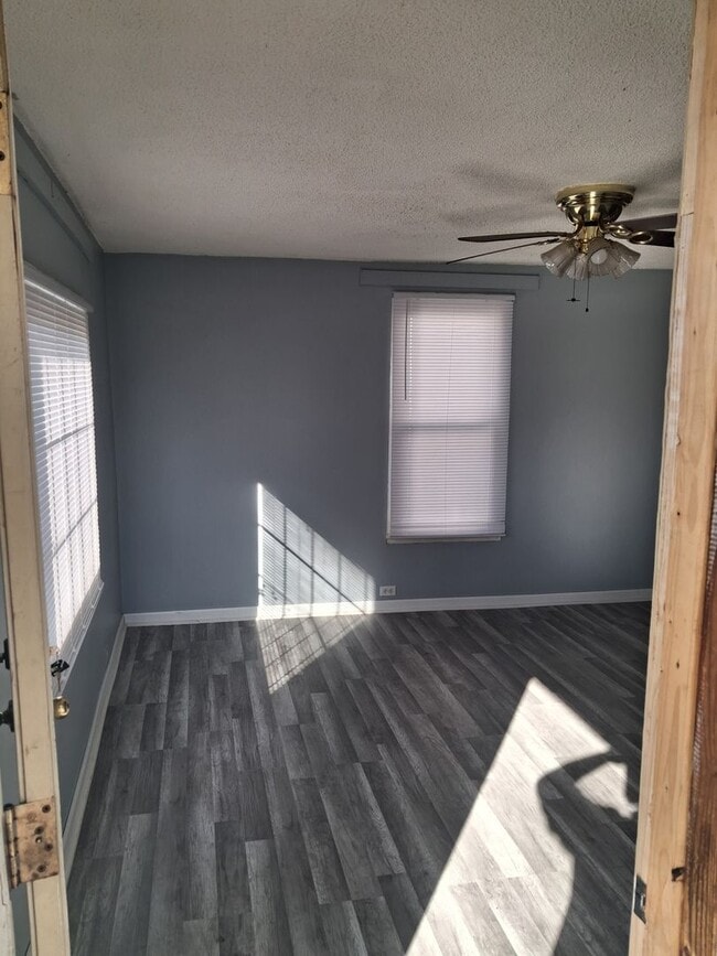 Photo - 2005 E Laurel St