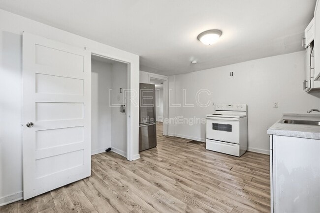 Photo - 1743 W Hill St Unit 2