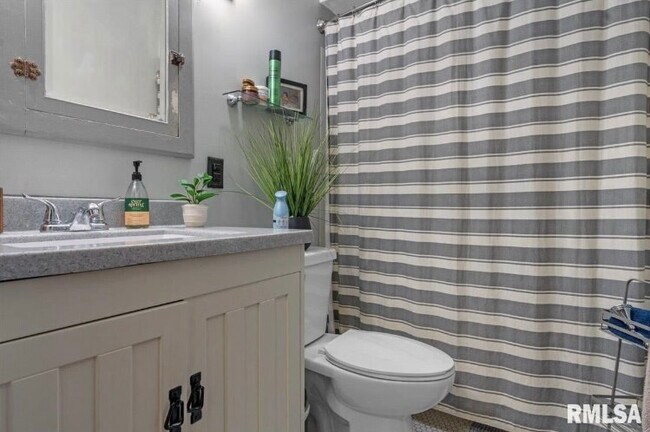 Photo - 860 Loraine Ave Unidad 864 Loraine