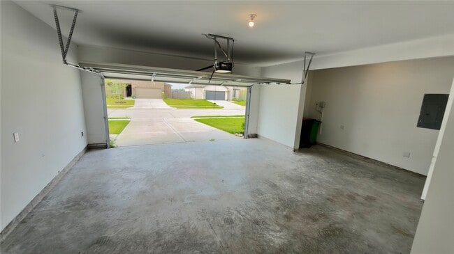 Photo - 7123 Glennwick Grv Ln