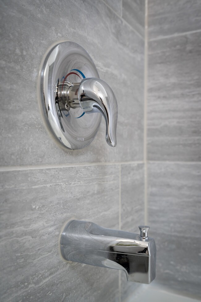 Photo - Plumtree Apartments