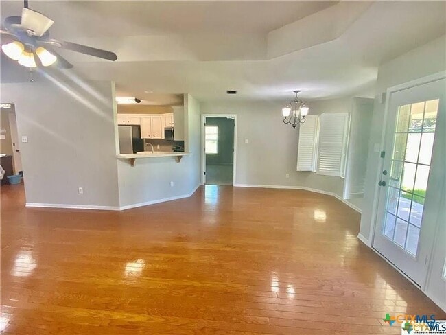 Photo - 3104 Valley Oaks Cir