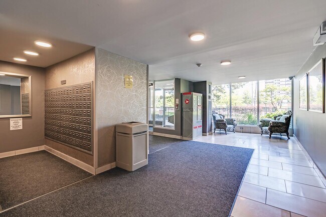 3050 Pharmacy Avenue
