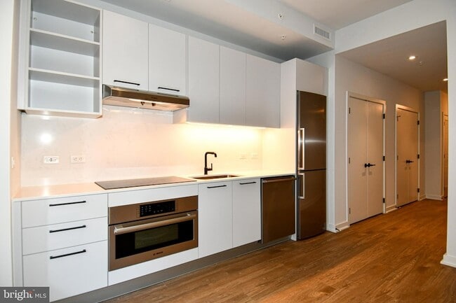 Building Photo - 1625 Eckington Pl NE Unit 610