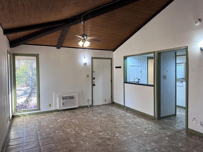 Photo - 126 Conference Dr Unidad 209