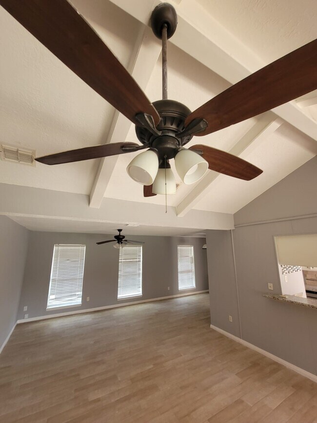 Photo - 431 N Forest Blvd