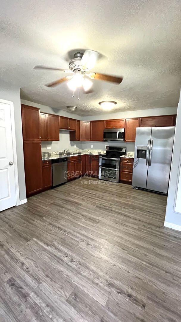 Building Photo - 8042 Copperfield Pl Unit 21