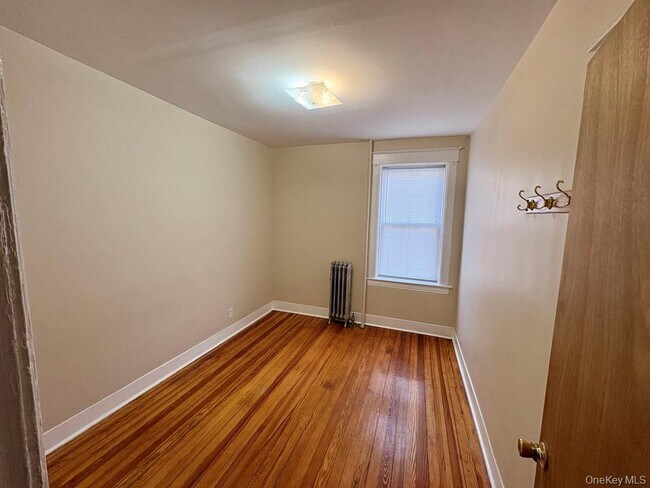 Photo - 106 McLean Ave