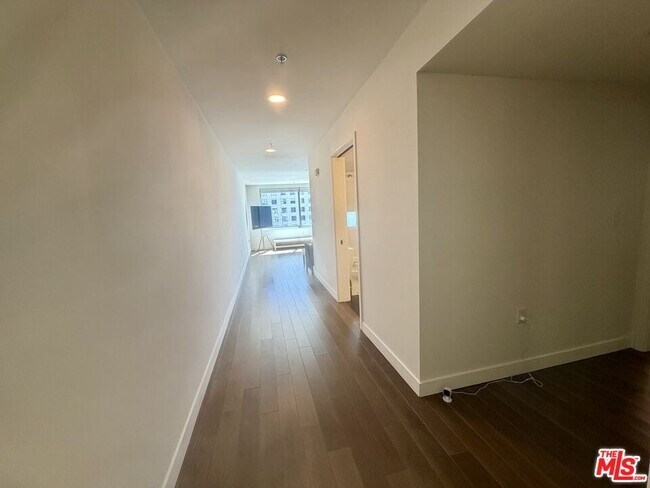 Photo - 901 Flower St Unit 613