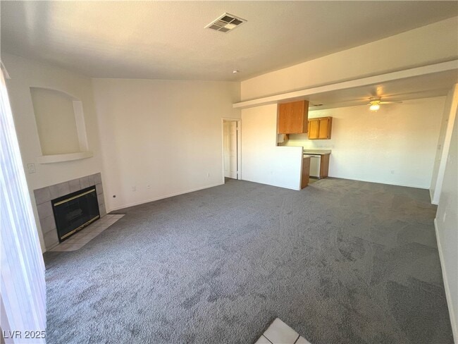 Building Photo - 4730 E Craig Rd Unit 2017