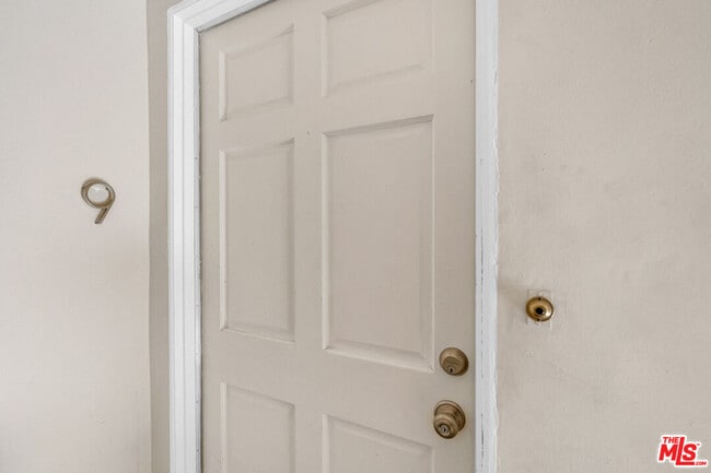 Photo - 937 5th St Unit 9