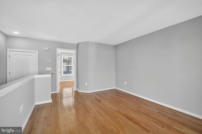 Photo - 930 Pete Jones Way