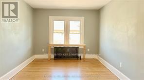 Photo - 5038 Huron St