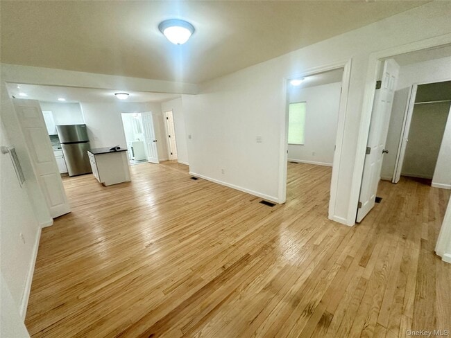 Photo - 2187 NY-302