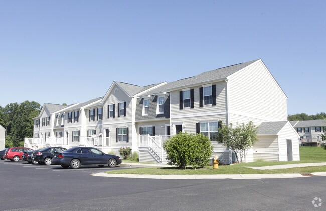 The Paddock Apartment Homes