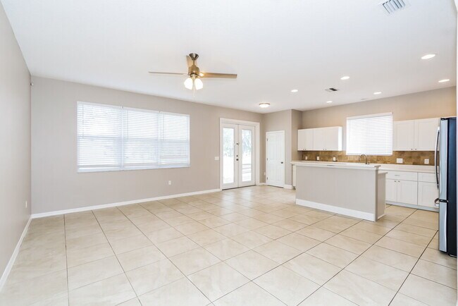 Photo - 2703 Redwood St