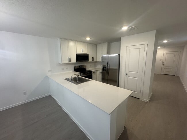 Photo - 405 Shearwater Ave