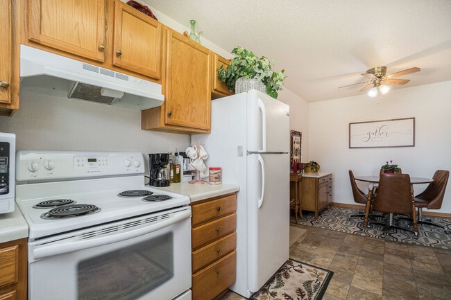 Photo - 2614 Poetters Cir