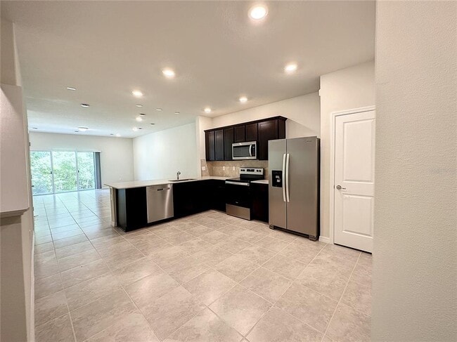 4621 Sparkling Shell Ave