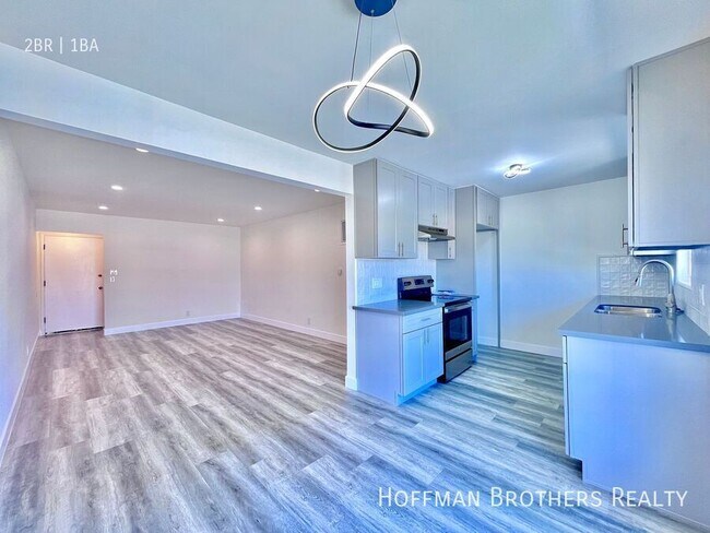 Photo - 530 W Arbor Vitae St Unit 6