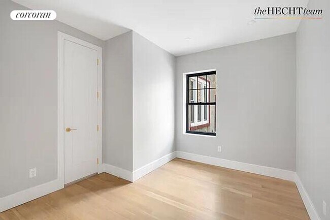 Photo - 1319 Lincoln Pl