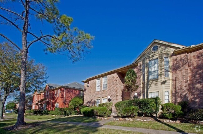Building Photo - 12100 Overbrook Ln Unit 24C Rental