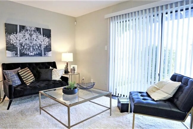 Building Photo - 8000 Midcrown Dr Unit 3207