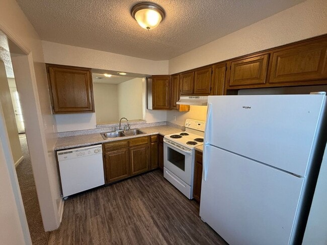 Photo - 9100 Parktop Ln NW