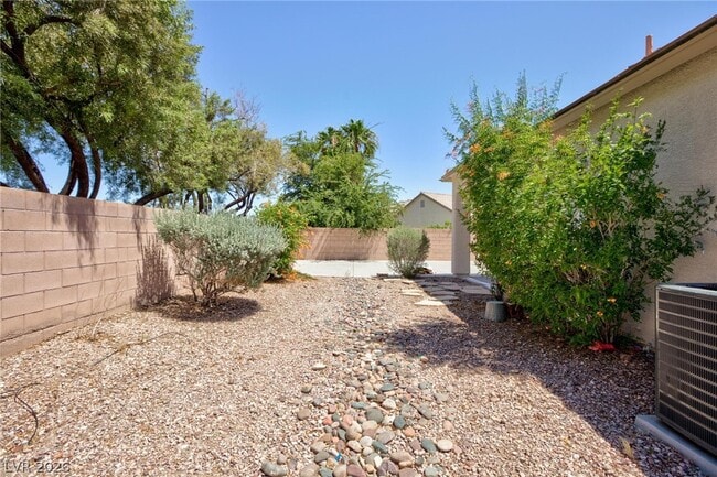 Photo - 2598 Highland Cliff Dr