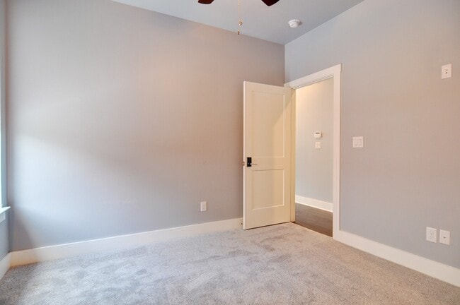 Photo - 2514 Forest Park Blvd Unidad 2026