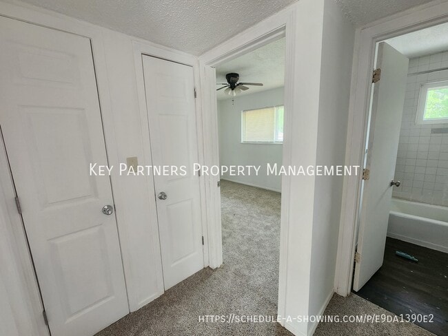 Photo - 130 Warner Ave
